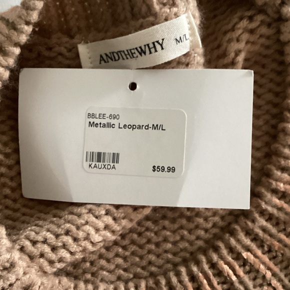 Chic Leopard Print Crew Neck Sweater - Picture 7 of 11